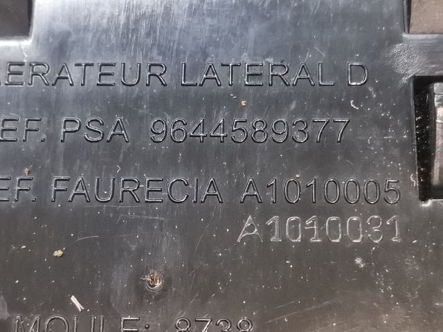 bontott PEUGEOT 407 Jobb Szellőző