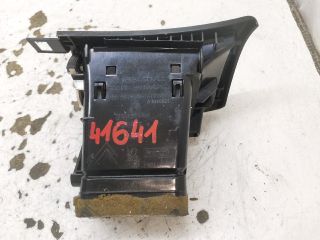 bontott PEUGEOT 407 Jobb Szellőző