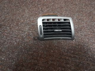 bontott PEUGEOT 407 Jobb Szellőző