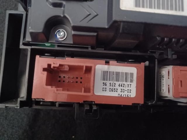 bontott PEUGEOT 407 Klíma Kapcsoló