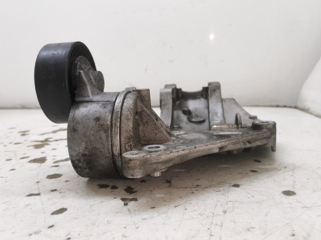 bontott PEUGEOT 407 Klímakompresszor Tartó Bak