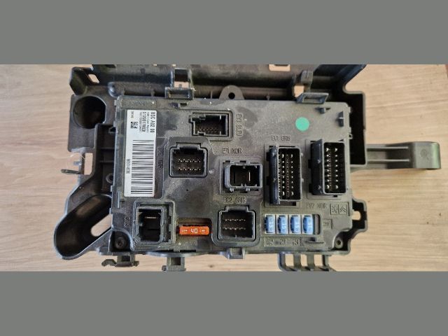 bontott PEUGEOT 407 Komfort Elektronika