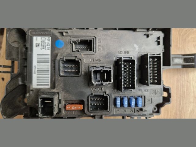 bontott PEUGEOT 407 Komfort Elektronika