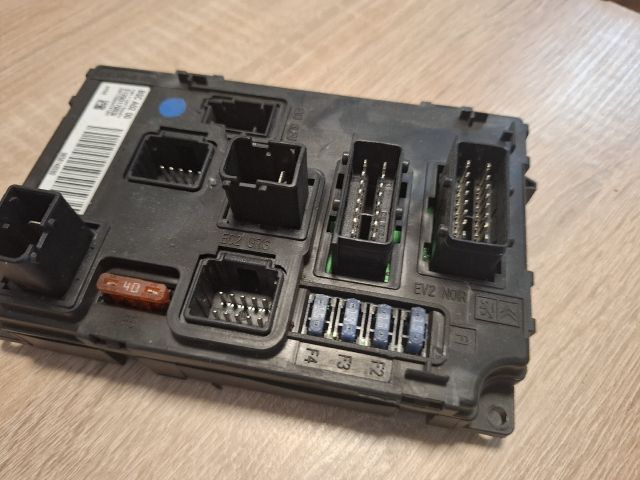 bontott PEUGEOT 407 Komfort Elektronika