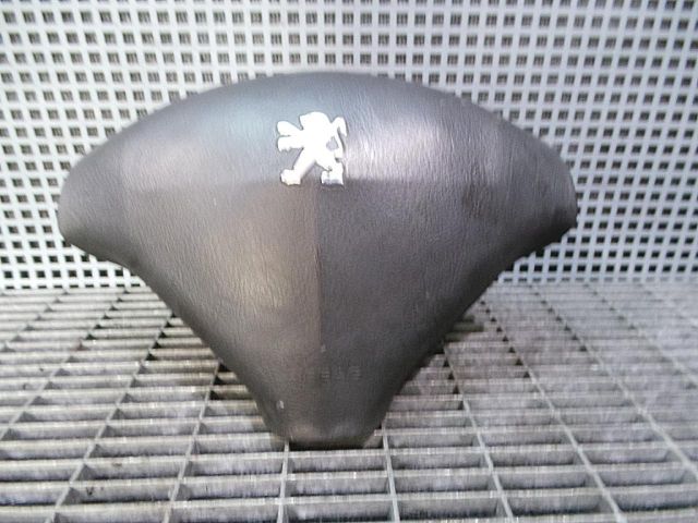 bontott PEUGEOT 407 Kormánylégzsák