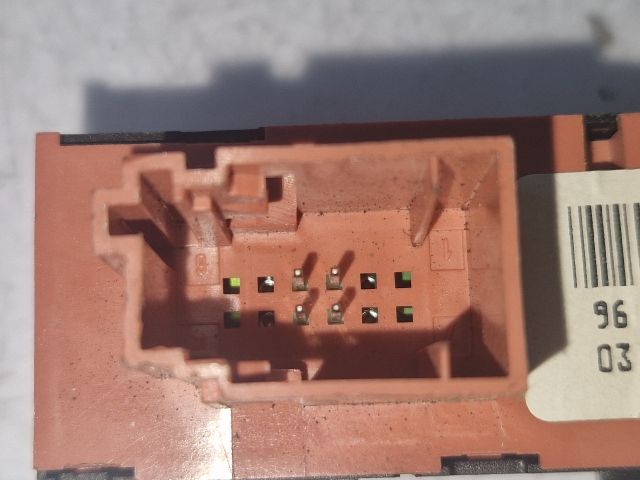 bontott PEUGEOT 407 Menetstabilizátor Kapcsoló