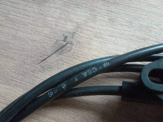 bontott PEUGEOT 407 Motorháztető Nyitó Bowden