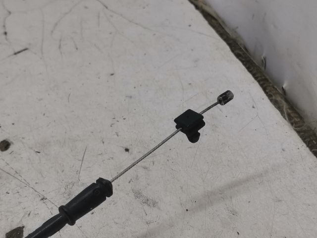 bontott PEUGEOT 407 Motorháztető Nyitó Bowden