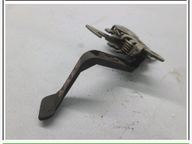 bontott PEUGEOT 407 Motorháztető Zárszerkezet