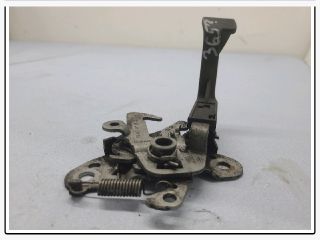 bontott PEUGEOT 407 Motorháztető Zárszerkezet