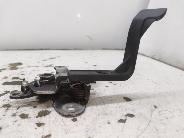 bontott PEUGEOT 407 Motorháztető Zárszerkezet