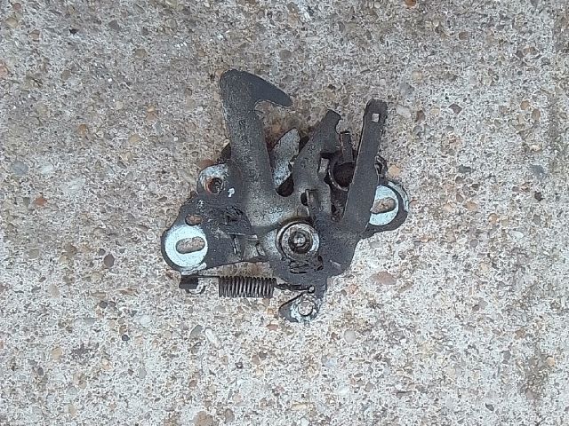 bontott PEUGEOT 407 Motorháztető Zárszerkezet