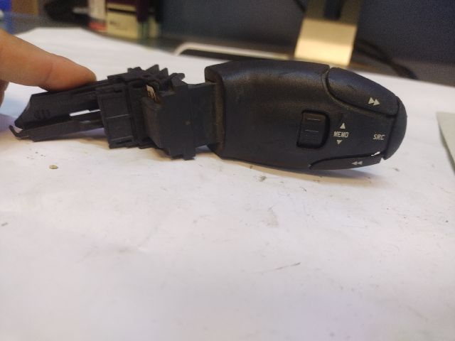 bontott PEUGEOT 407 Multimédia Vezérlő