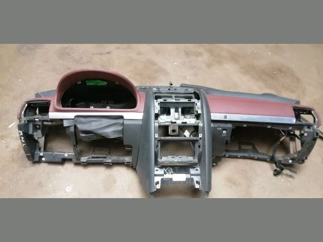 bontott PEUGEOT 407 Műszerfal Héj
