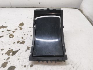 bontott PEUGEOT 407 Pohártartó