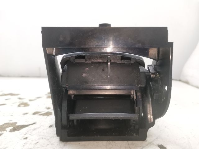 bontott PEUGEOT 407 Pohártartó