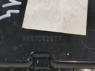 bontott PEUGEOT 407 Pohártartó