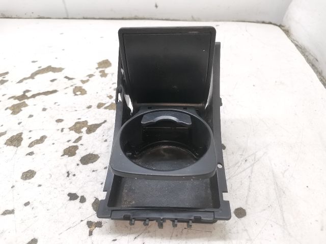 bontott PEUGEOT 407 Pohártartó