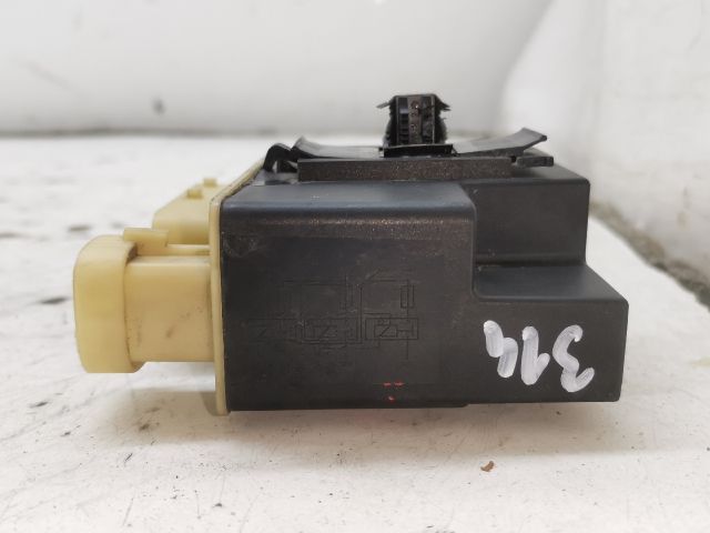 bontott PEUGEOT 407 Relé