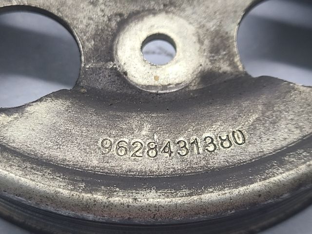 bontott PEUGEOT 407 Szervó Szivattyú Szíjtárcsa