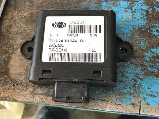 bontott PEUGEOT 407 Üzemanyag Befecskendező Vezérlő