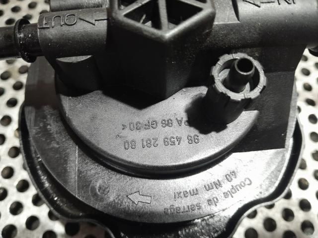 bontott PEUGEOT 407 Üzemanyagszűrő Ház