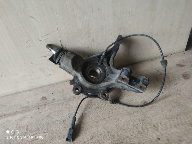 bontott PEUGEOT 5008 Bal első Csonkállvány Kerékaggyal