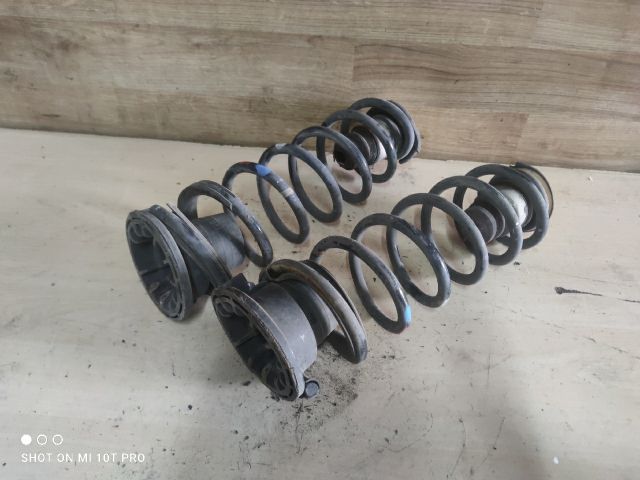 bontott PEUGEOT 5008 Hátsó Rugó Pár