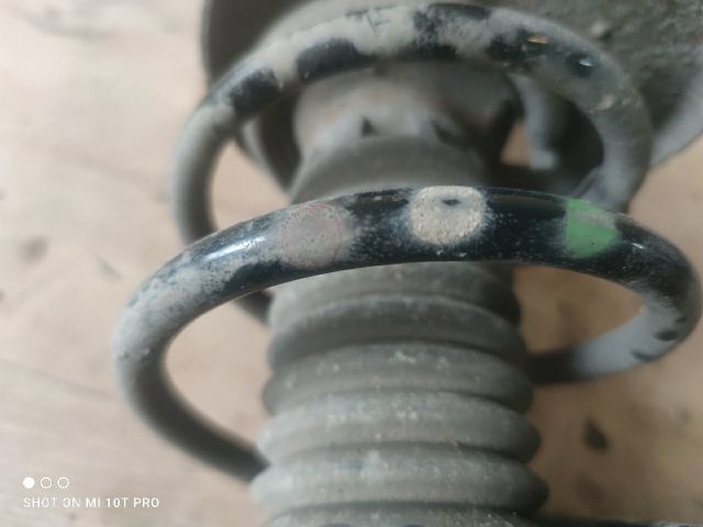 bontott PEUGEOT 5008 Jobb első Gólyaláb (Lengécsillapító, Rugó)