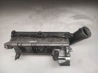 bontott PEUGEOT 5008 Légszűrő Ház