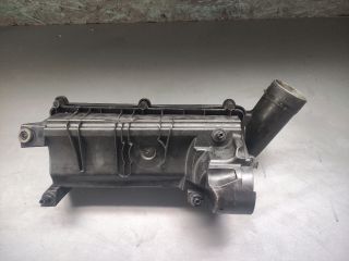 bontott PEUGEOT 5008 Légszűrő Ház