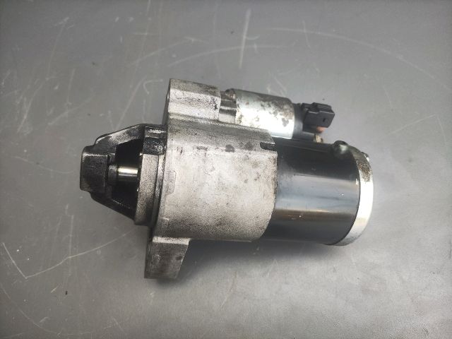 bontott PEUGEOT 5008 Önindító