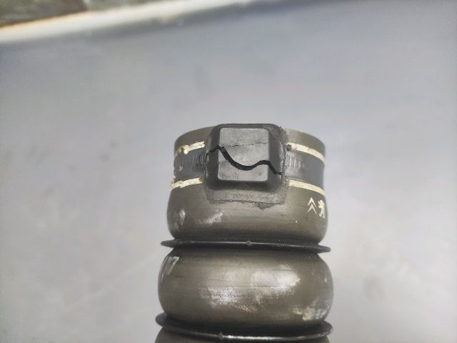 bontott PEUGEOT 5008 Turbócső