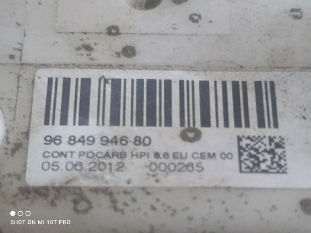 bontott PEUGEOT 5008 Üzemanyag Szivattyú