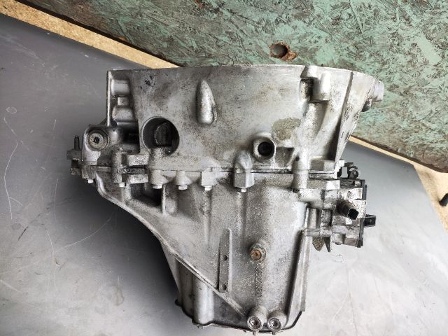 bontott PEUGEOT 5008 Váltó (Mechanikus)