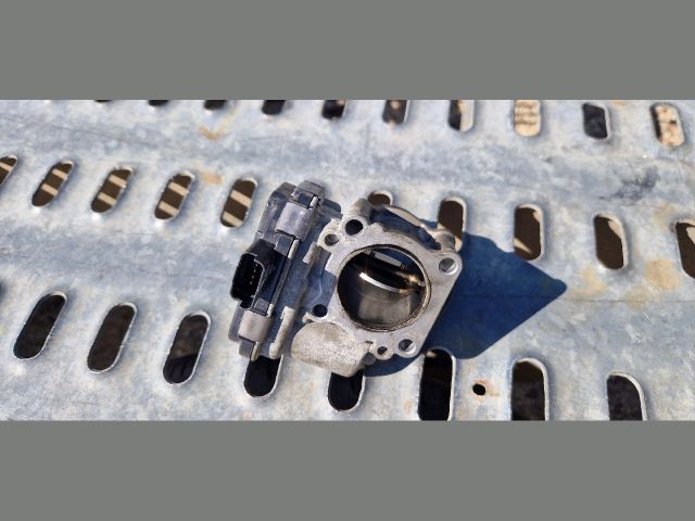 bontott PEUGEOT 5008 Fojtószelep (Elektromos)