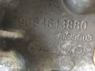 bontott PEUGEOT 5008 Generátor Tartó Bak