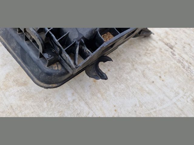 bontott PEUGEOT 5008 Légszűrő Ház