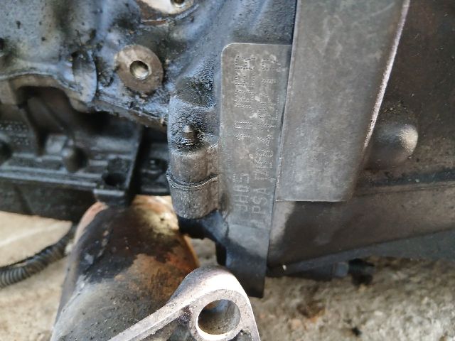 bontott PEUGEOT 5008 Szelepfedél