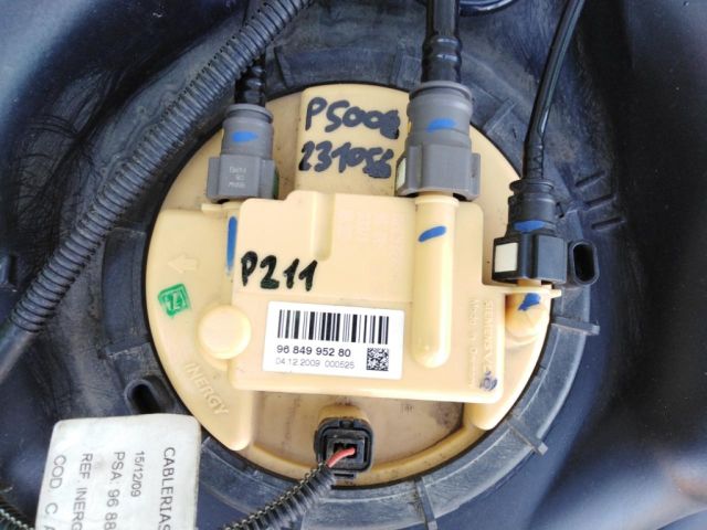 bontott PEUGEOT 5008 Üzemanyagszint Jeladó