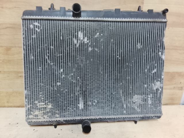 bontott PEUGEOT 5008 Vízhűtő Radiátor (Klímás)