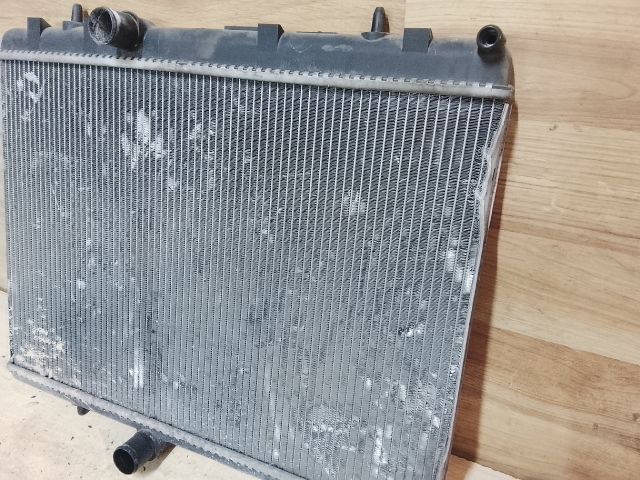 bontott PEUGEOT 5008 Vízhűtő Radiátor (Klímás)