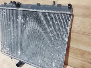 bontott PEUGEOT 5008 Vízhűtő Radiátor (Klímás)