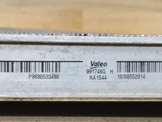 bontott PEUGEOT 5008 Vízhűtő Radiátor (Klímás)