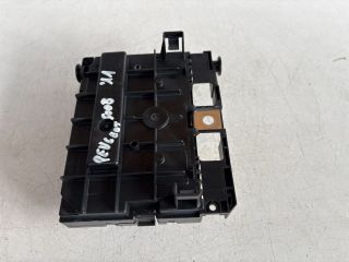 bontott PEUGEOT 5008 Biztosítéktábla Motortér