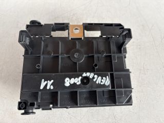 bontott PEUGEOT 5008 Biztosítéktábla Motortér