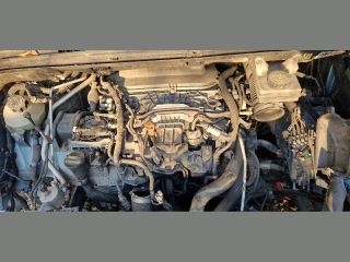bontott PEUGEOT 5008 Motor (Fűzött blokk hengerfejjel)