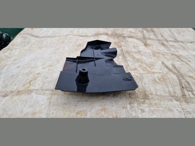 bontott PEUGEOT 5008 Bal Alsó Hátsó Lámpa