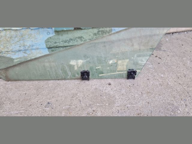 bontott PEUGEOT 5008 Bal első Ablak