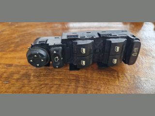 bontott PEUGEOT 5008 Bal első Ablakemelő Kapcsoló